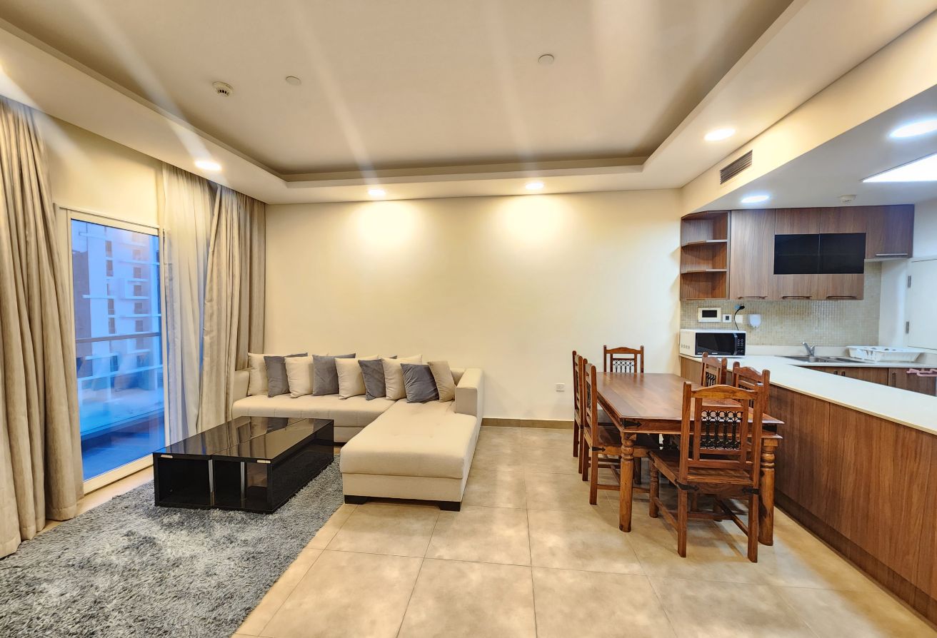 INCLUDING BILLS | FULLY FURNISHED 1 BR W/ BALCONY