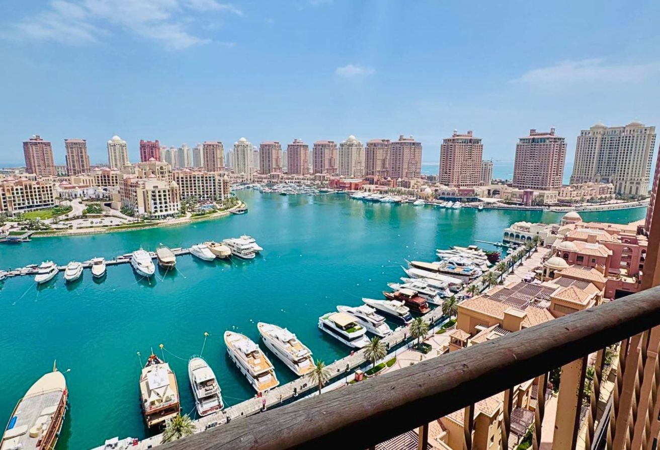 LUXURIOUS 1+OFFICE APARTMENT | MARINA VIEW