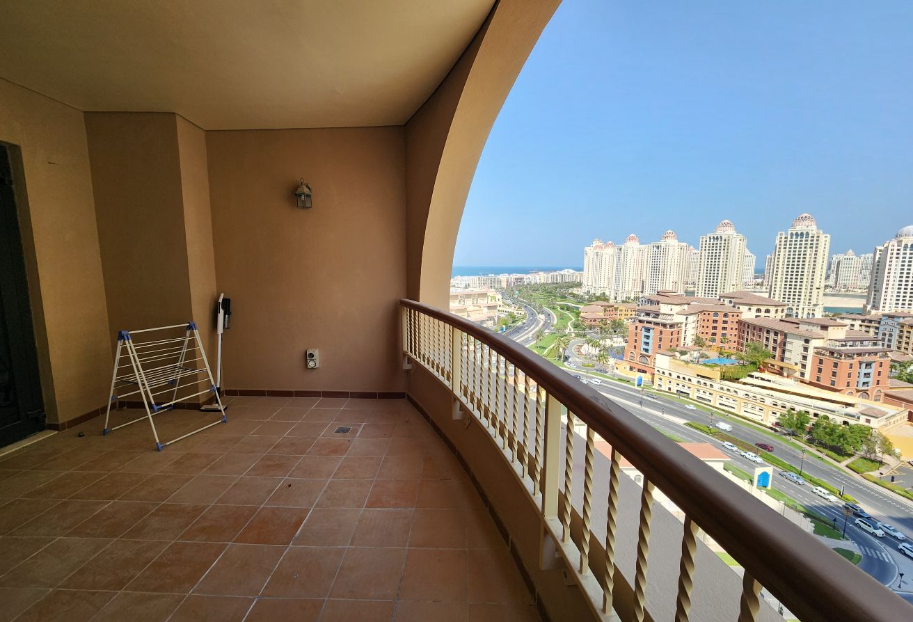 MODERN STUDIO WITH BALCONY | SEMI FURNISHED