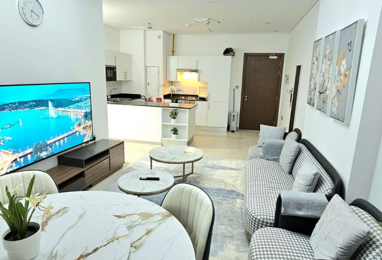 PRIME LOCATION | ELEGANT VIEW | 2BEDROOM FF APT