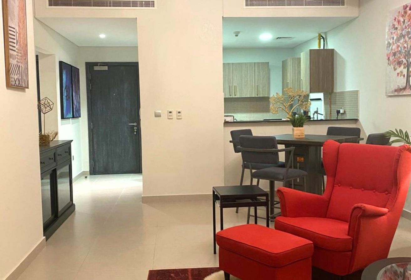 ELEGANT 1 BEDROOM FF FREEHOLD APARTMENT WITH GYM