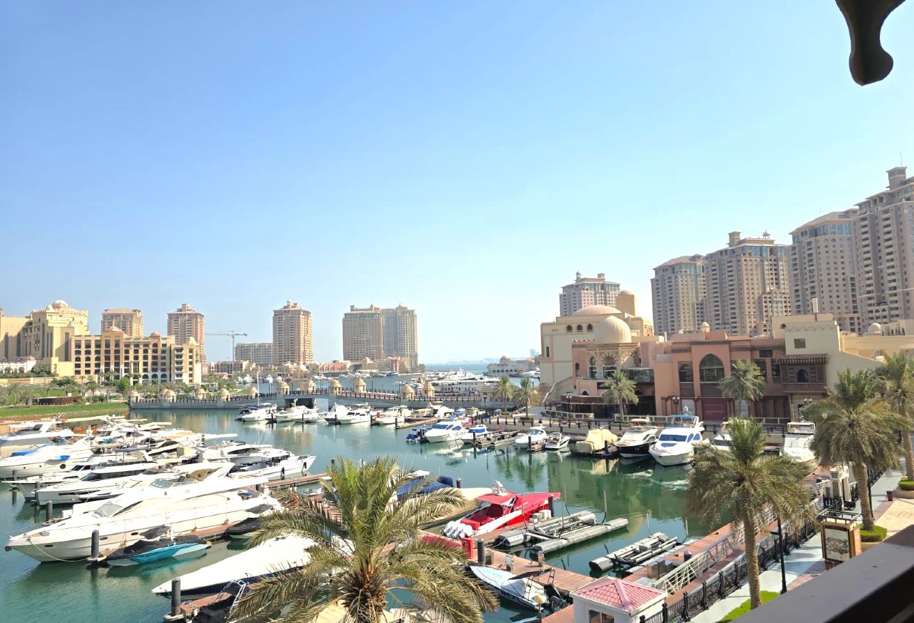 ELEGANT 1BEDROOM TOWNHOUSE WITH AMAZING VIEW