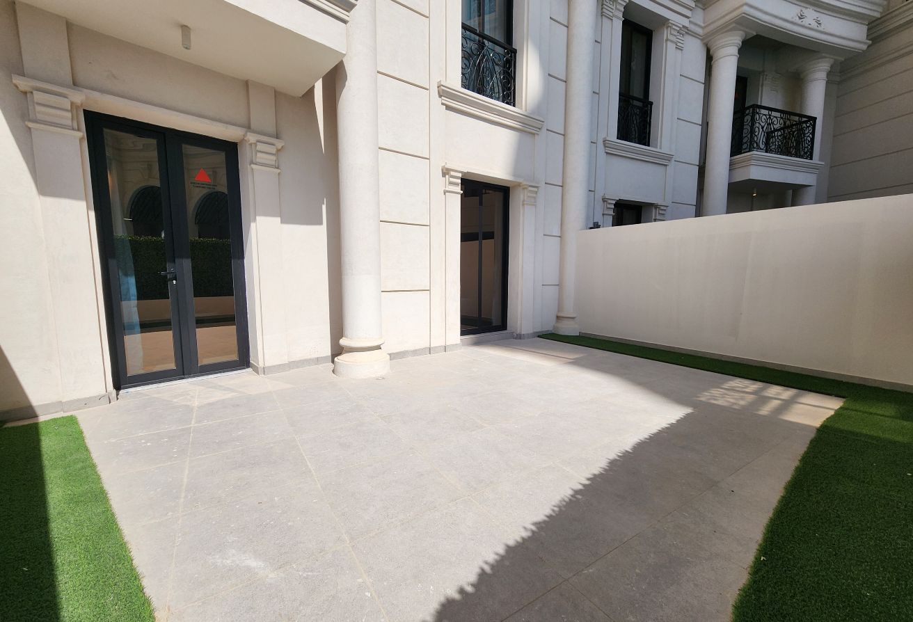 BRAND NEW | LUXURIOUS 1 BEDROOM APT WITH BALCONY