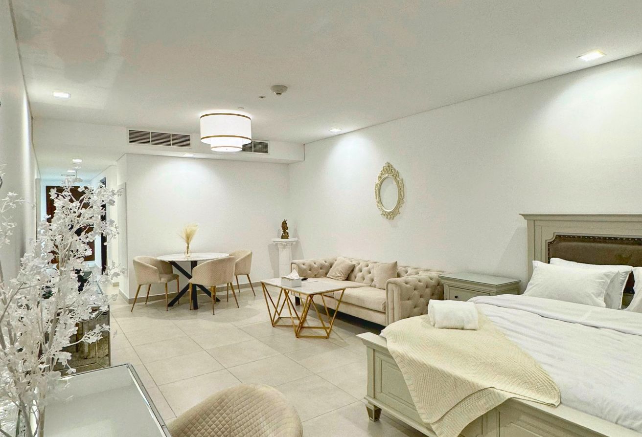 LUXURIOUS FURNISHED STUDIO WITH BEACH ACCESS