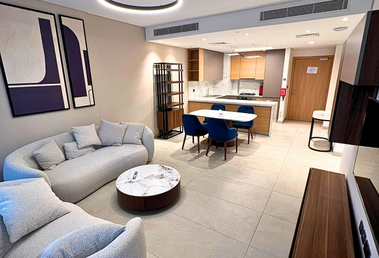 LUXURIOUS 1 BEDROOM IN PRIME LOCATION | FURNISHED