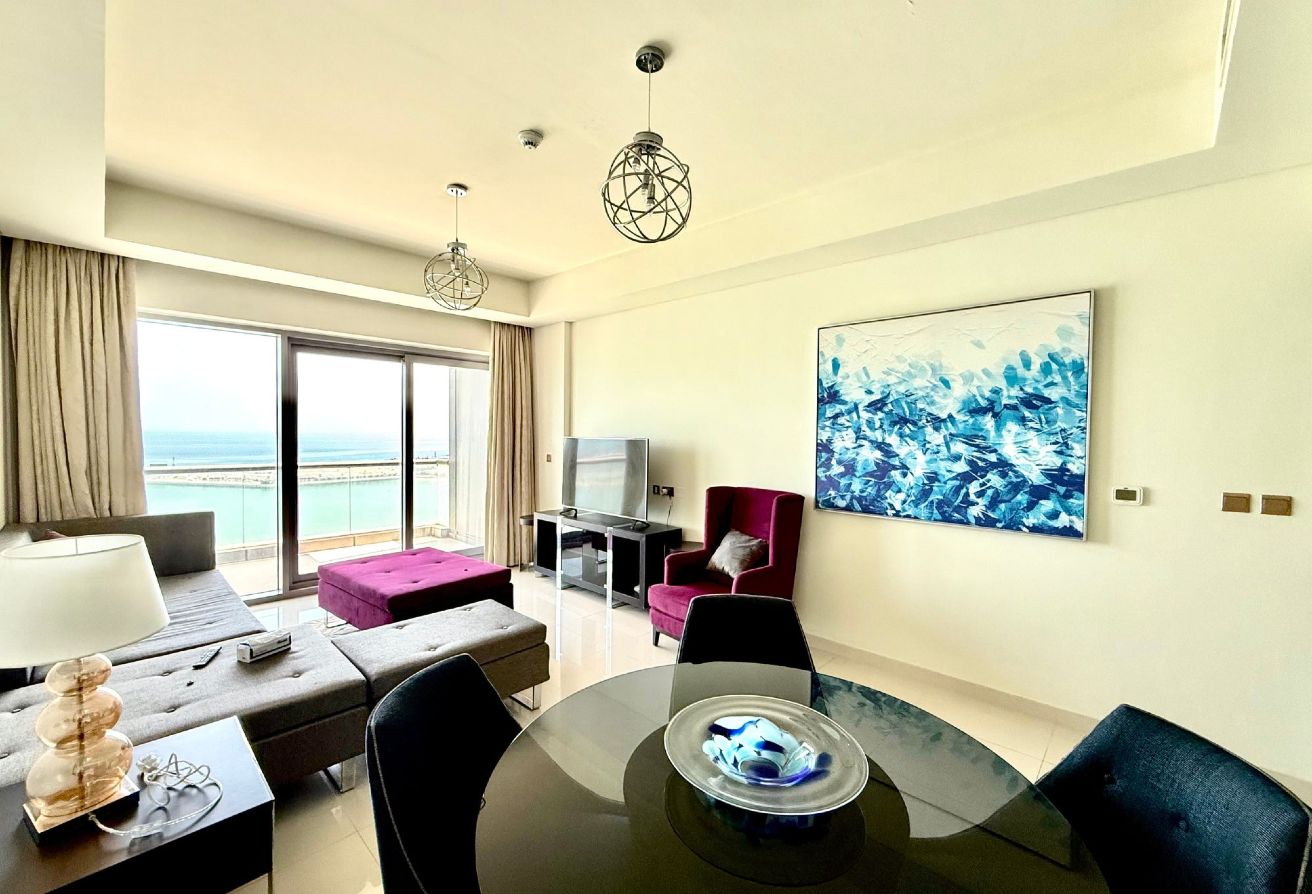 BILLS INCLUDED | SEA VIEW | SPACIOUS 2 BEDROOMS