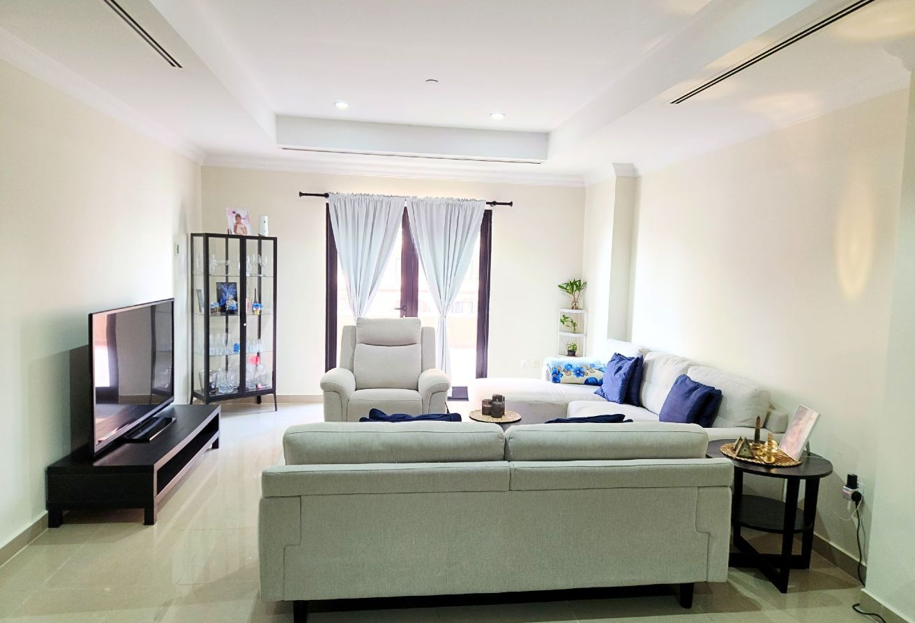 1 MONTH FREE | COZY 1 BEDROOM W/ SPACIOUS BALCONY
