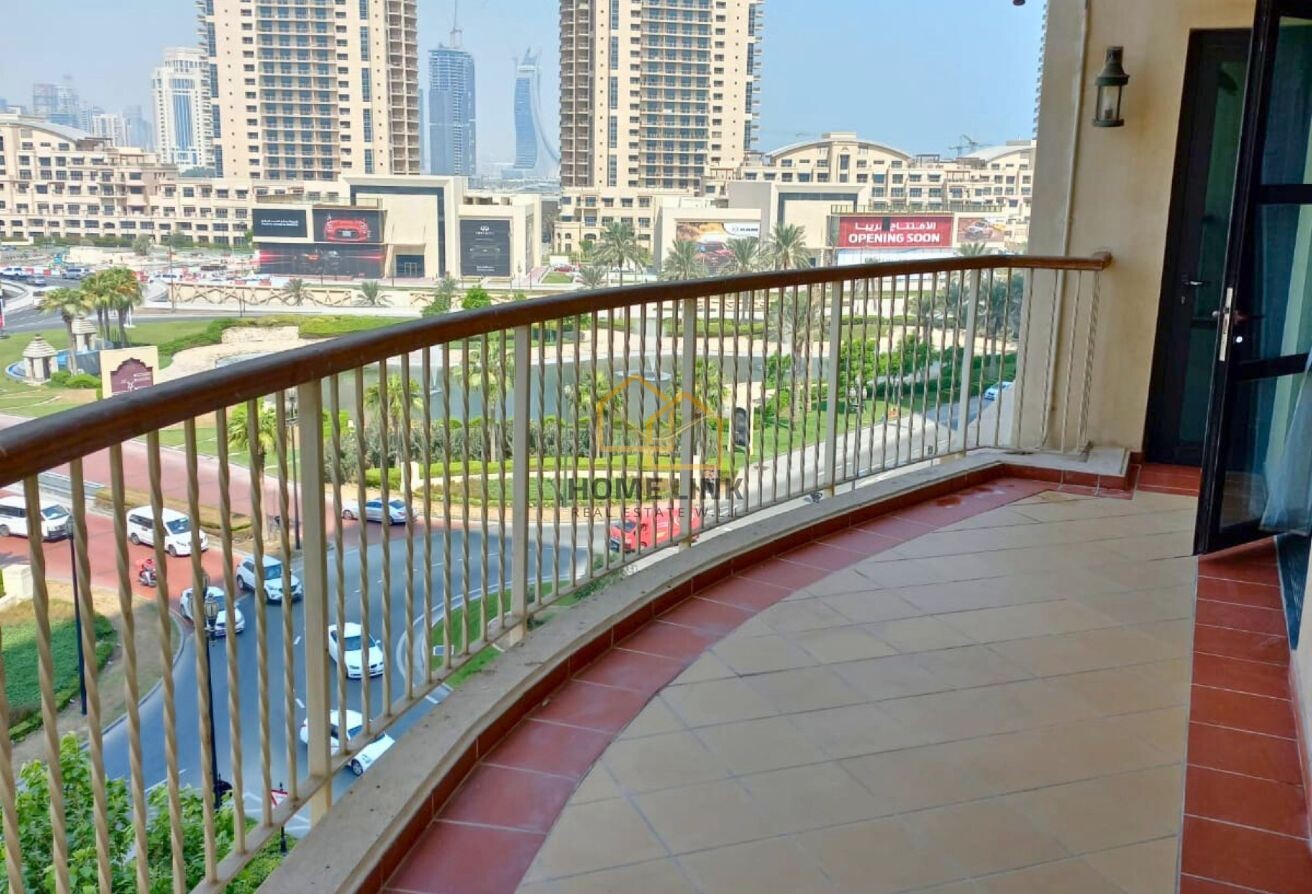 ELEGANT AND SPACIOUS 1 BEDROOM FF APARTMENT