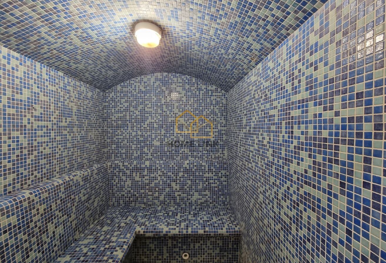 1152