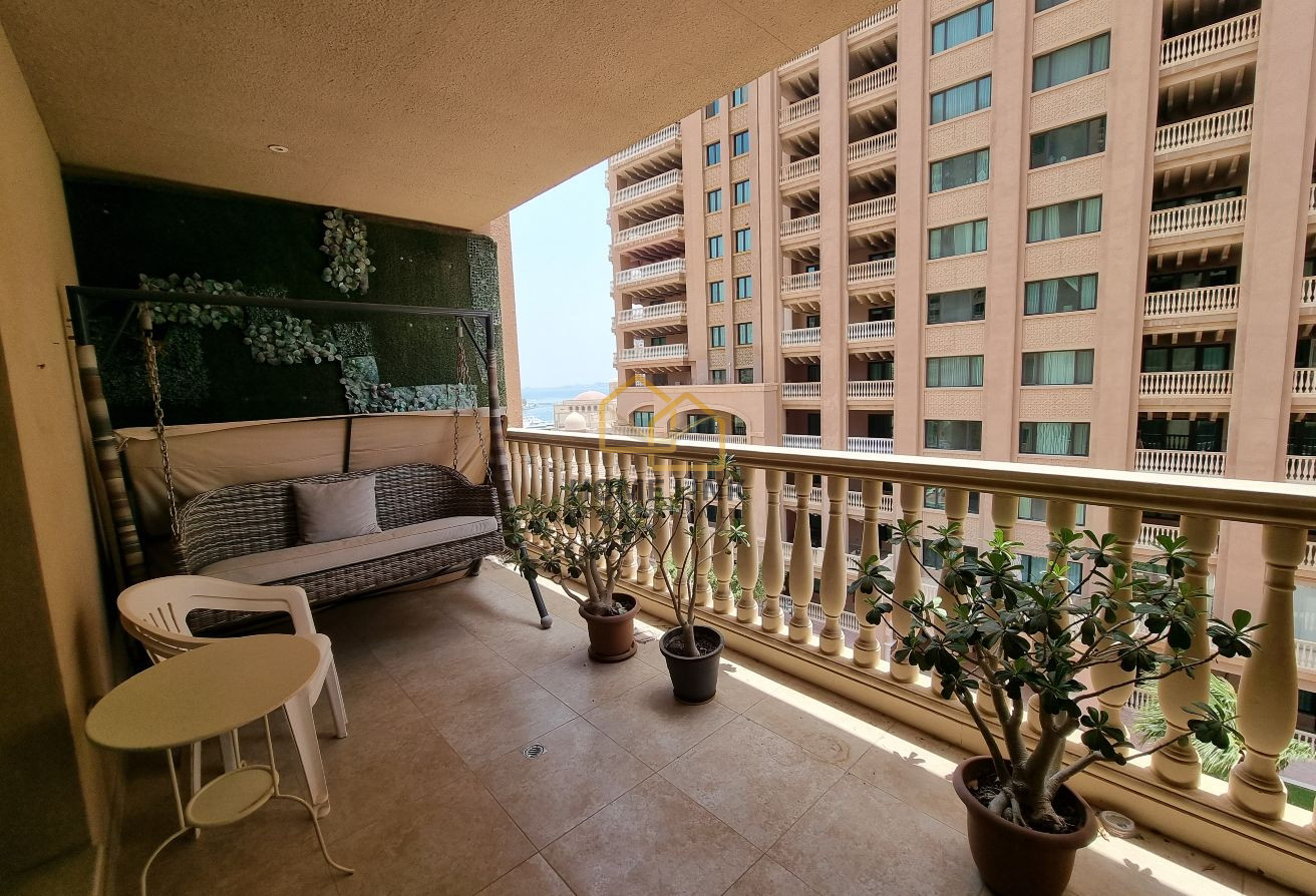LUXURIOUS 3 BEDROOMS WITH BALCONY | MARINA VIEW