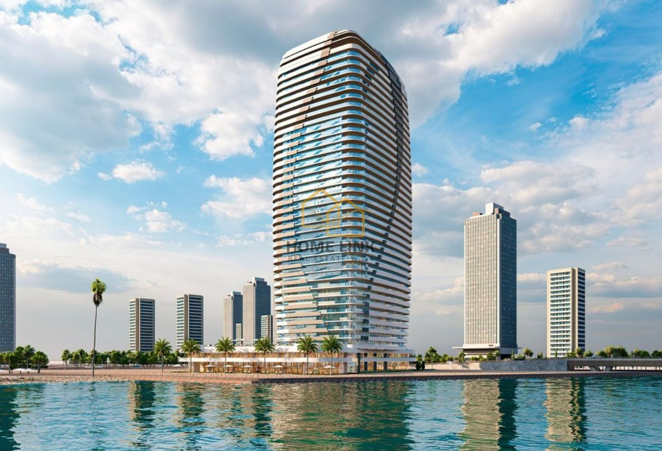 FREEHOLD | WATERFRONT STUDIO | FULLY FURNISHED