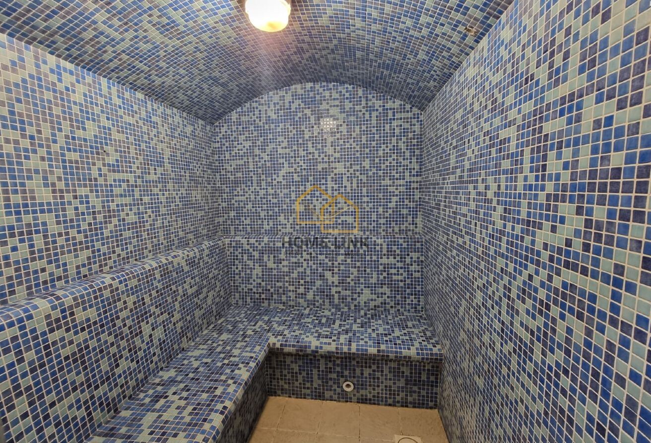 1152
