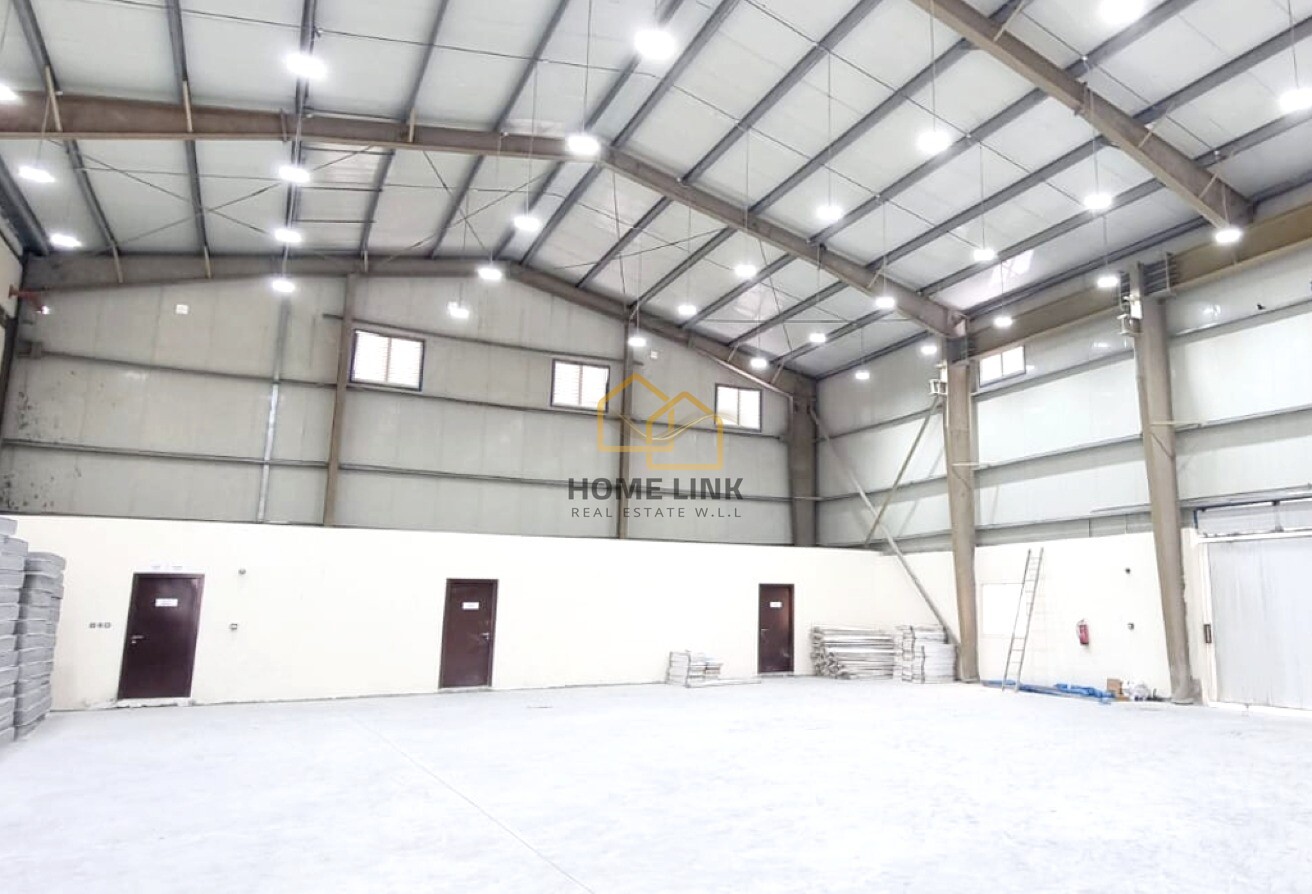 WHOLE BUILDING FOR RENT | 92 ROOMS + WAREHOUSE