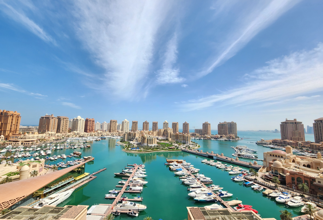 AMAZING VIEW | 2BR SF APARTMENT IN PORTO ARABIA