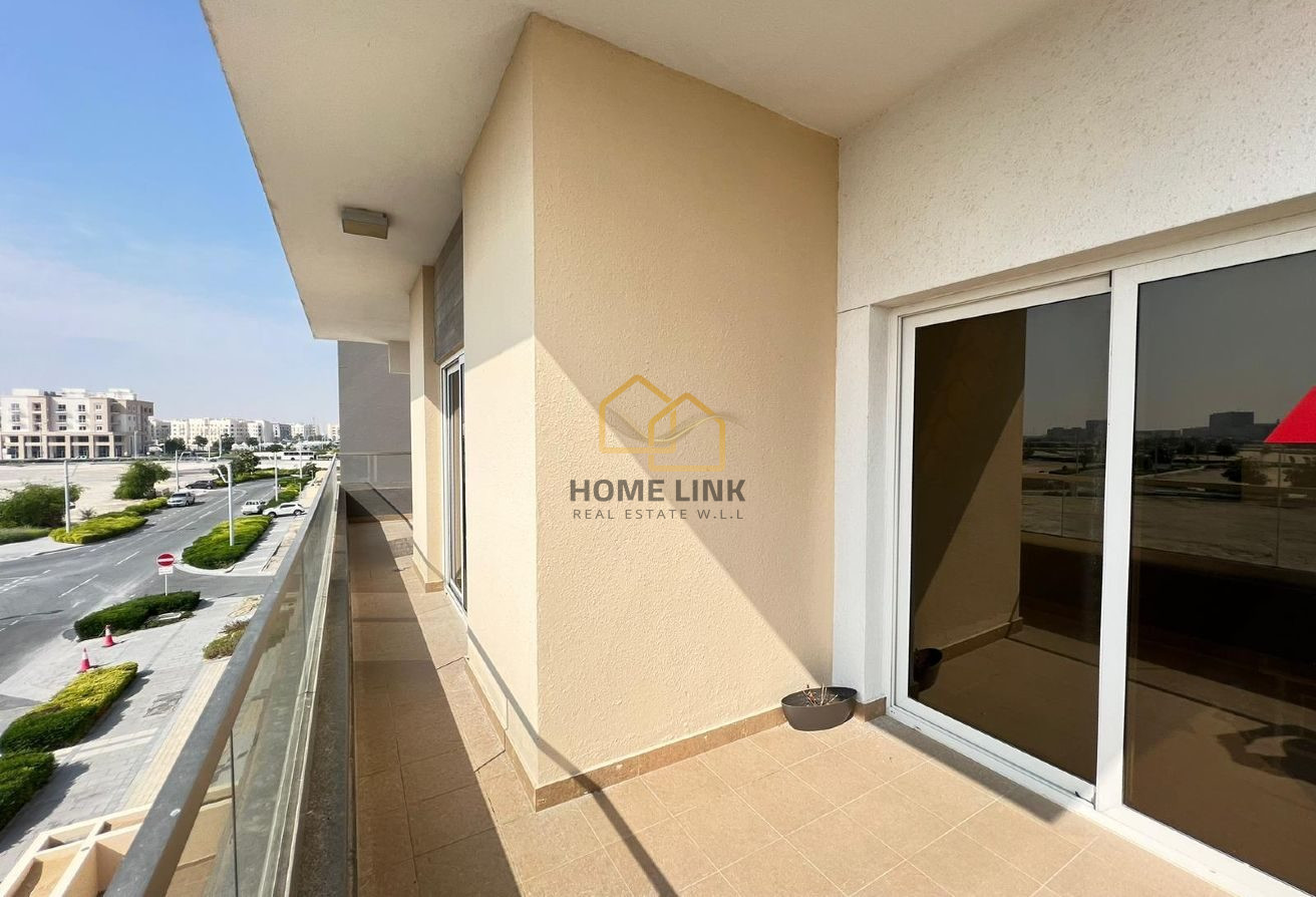 LUXURIOUS 2 BEDROOM APT WITH SPACIOUS BALCONY