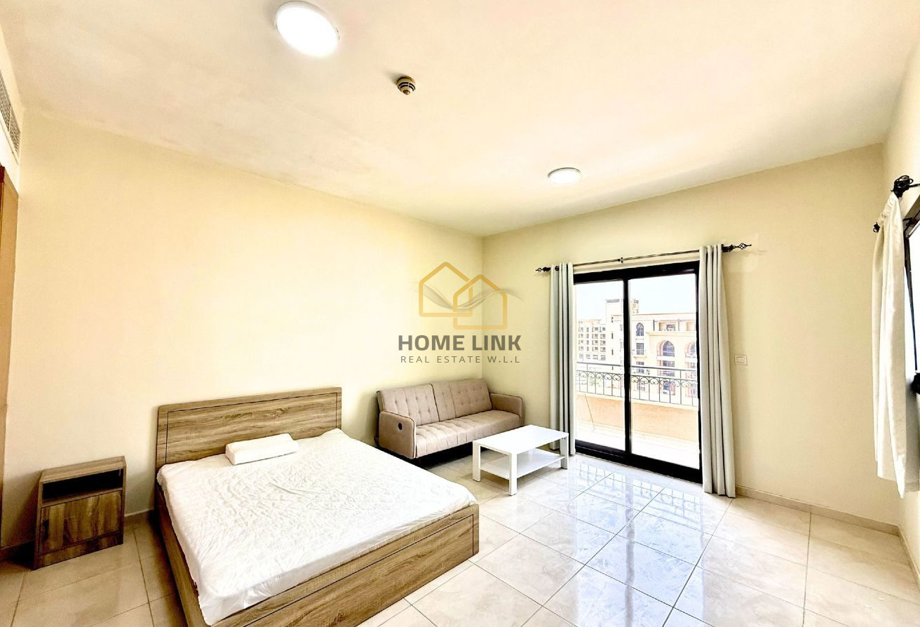 BILLS INCLUDED | STUDIO WITH BALCONY | FURNISHED