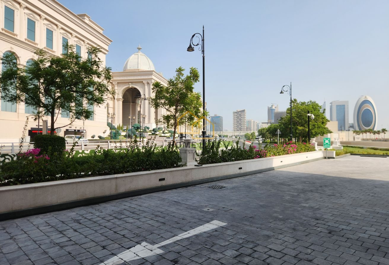 SHELL & CORE SHOP | FRONT OF VENDOME | 148 SQM