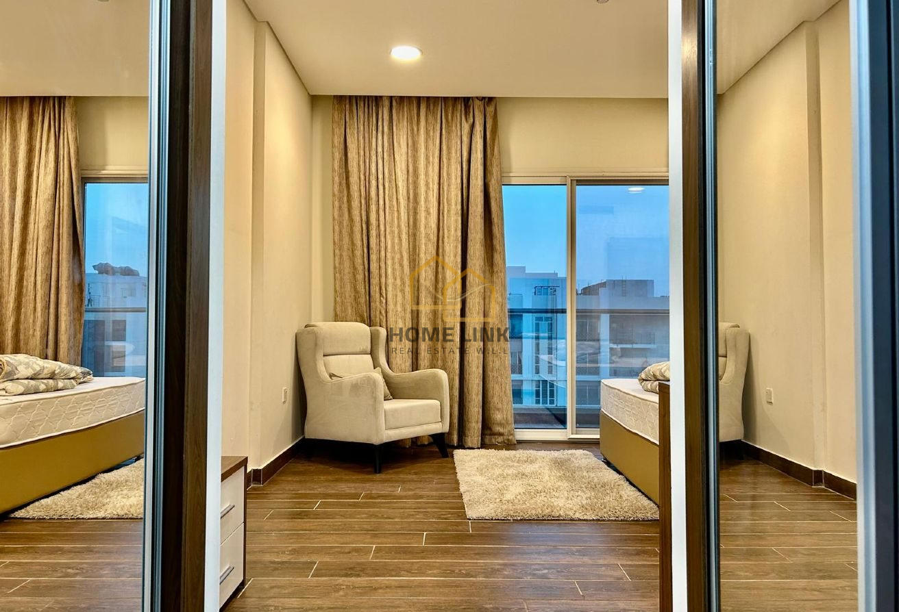 1152